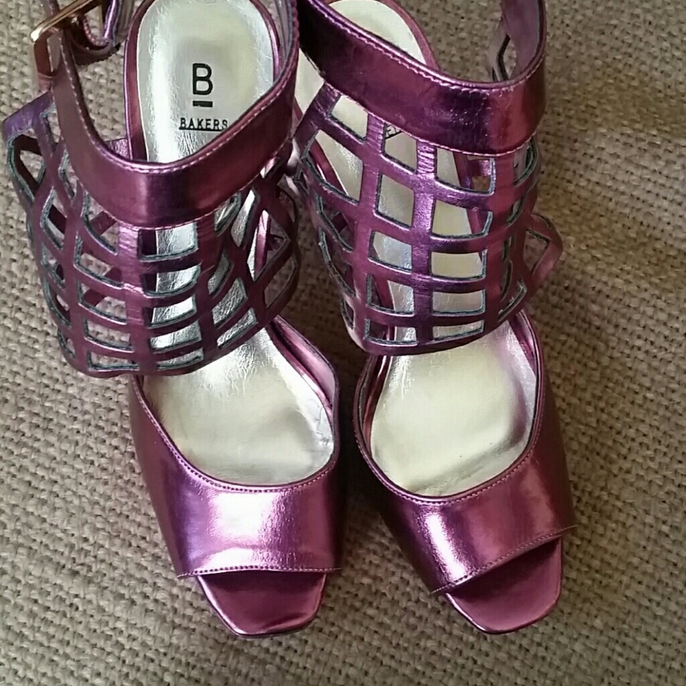 Bakers purple cage sandals